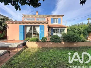 Maison à Sanary-sur-Mer (83110)