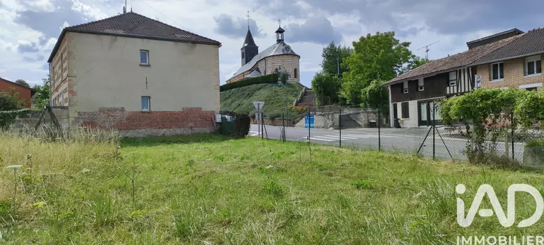 Terrain 902 m² · à Valmy · 12 500 €