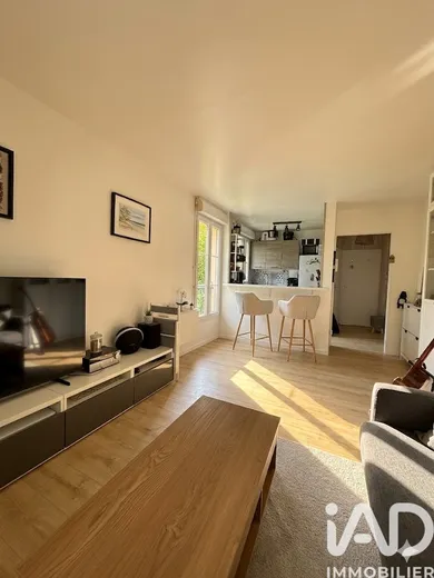 Apartment in Bussy-Saint-Georges (77600)