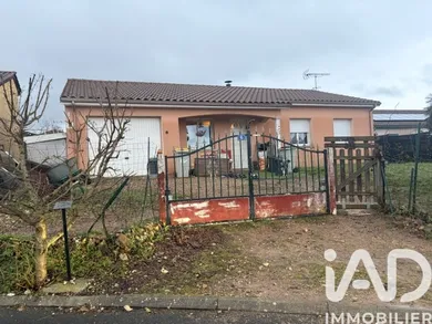 Townhouse in Cluny (71250)