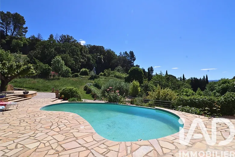 Maison 5 pièces 187 m² · à Cotignac · 187 m² · 950 000 €