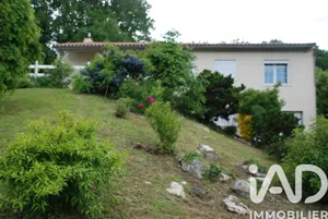 Traditional house in Eynesse (33220)