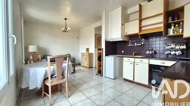Apartment in Villejuif (94800)