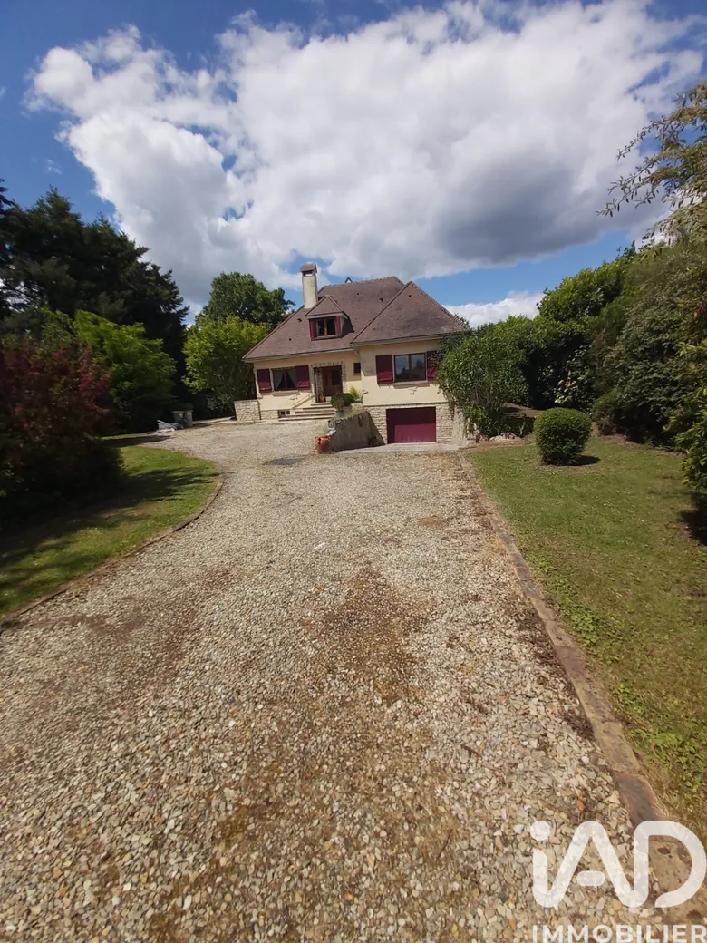 Maison 5 pièces 134 m² · à Chéroy · 134 m² · 260 000 €