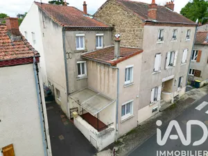 Townhouse in Sainte-Florine (43250)