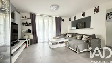Duplex à Savigny-le-Temple (77176)