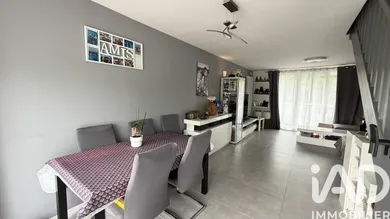 Duplex à Savigny-le-Temple (77176)