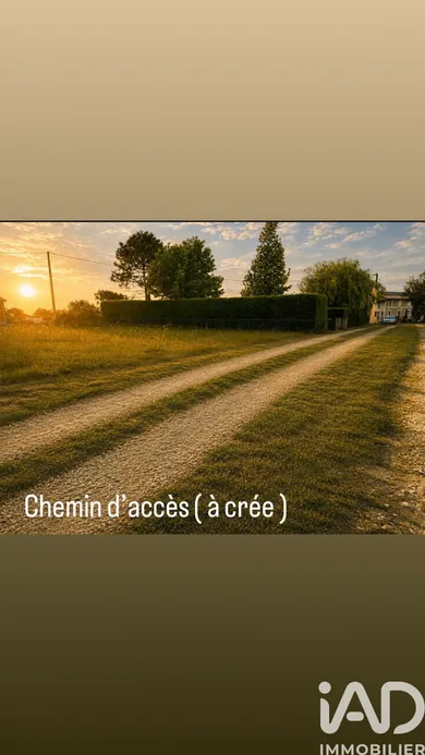 Terrain à bâtir à Saint-Martin-de-Laye (33910)