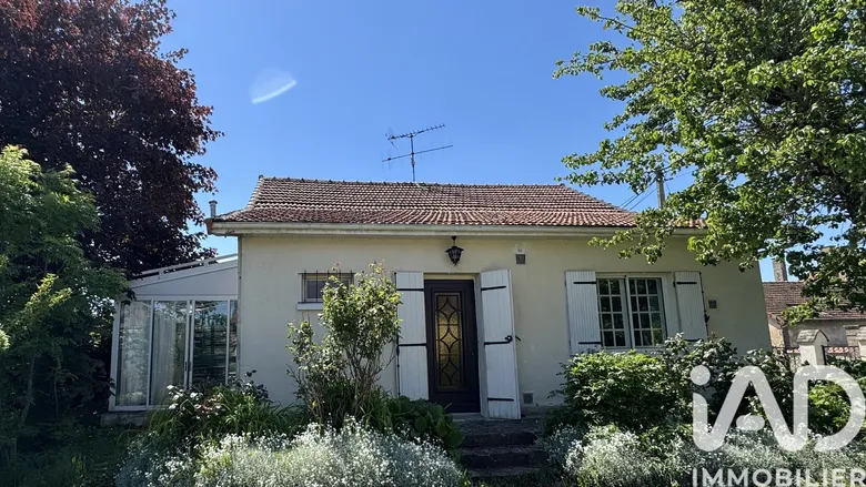 Maison 4 pièces 110 m² · à Ossey-les-Trois-Maisons · 110 m² · 126 000 €