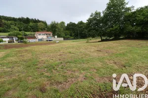 Terrain à bâtir à Escoutoux (63300)
