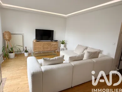 Apartment in Sceaux (92330)