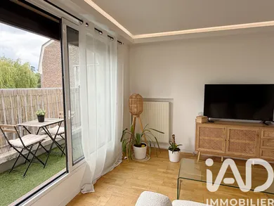 Apartment in Sceaux (92330)