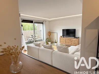 Apartment in Sceaux (92330)