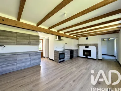 Maison de campagne à Lageon (79200)