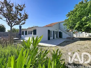 House in La Couarde-sur-Mer (17670)