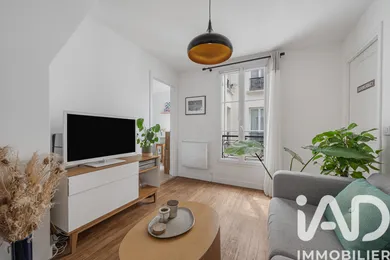 Apartment in Paris (75010)