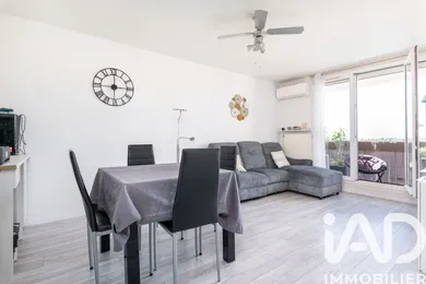 Apartment in Meyzieu (69330)