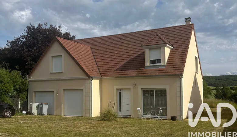 Maison 5 pièces 155 m² · à Nailly · 155 m² · 309 000 €