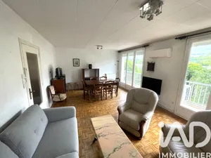 Apartment in Le Pont-de-Claix (38800)
