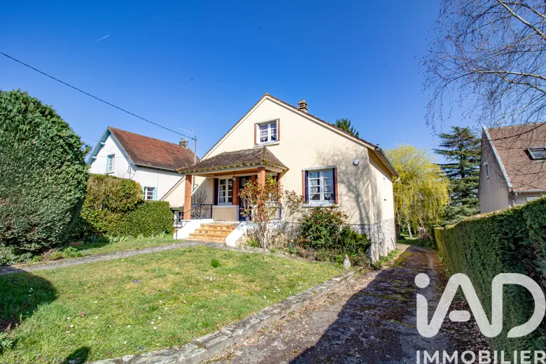 Maison 8 pièces 142 m² · à Amilly · 142 m² · 159 000 €