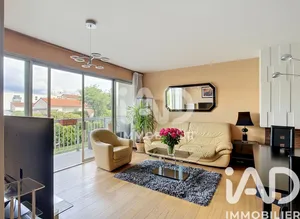 Apartment in Saint-Maur-des-Fossés (94100)