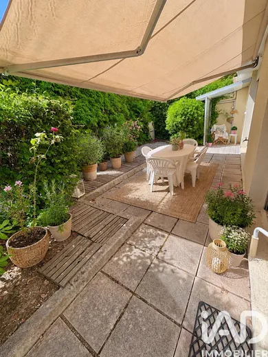 Apartment in Antibes (06160)