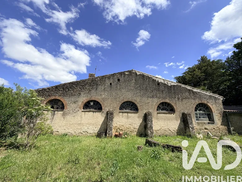 Maison 1 pièce 230 m² · à Labastide-d'Anjou · 230 m² · 130 000 €