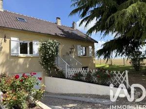 Maison traditionnelle à Châtenay-sur-Seine (77126)