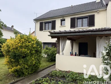 Maison traditionnelle à Viry-Châtillon (91170)