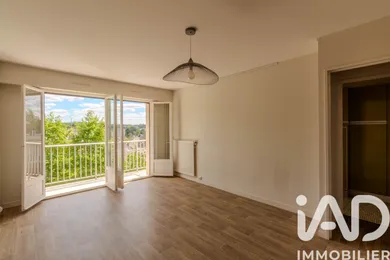 Apartment in Avon (77210)