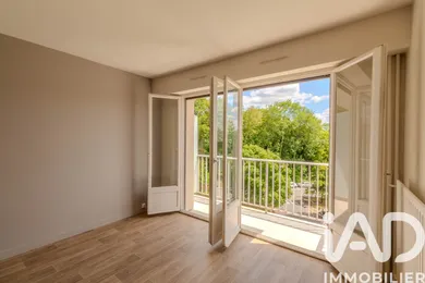 Apartment in Avon (77210)