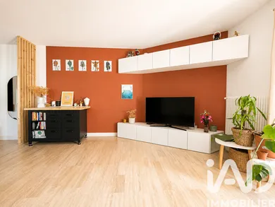 Apartment in Aix-en-Provence (13100)