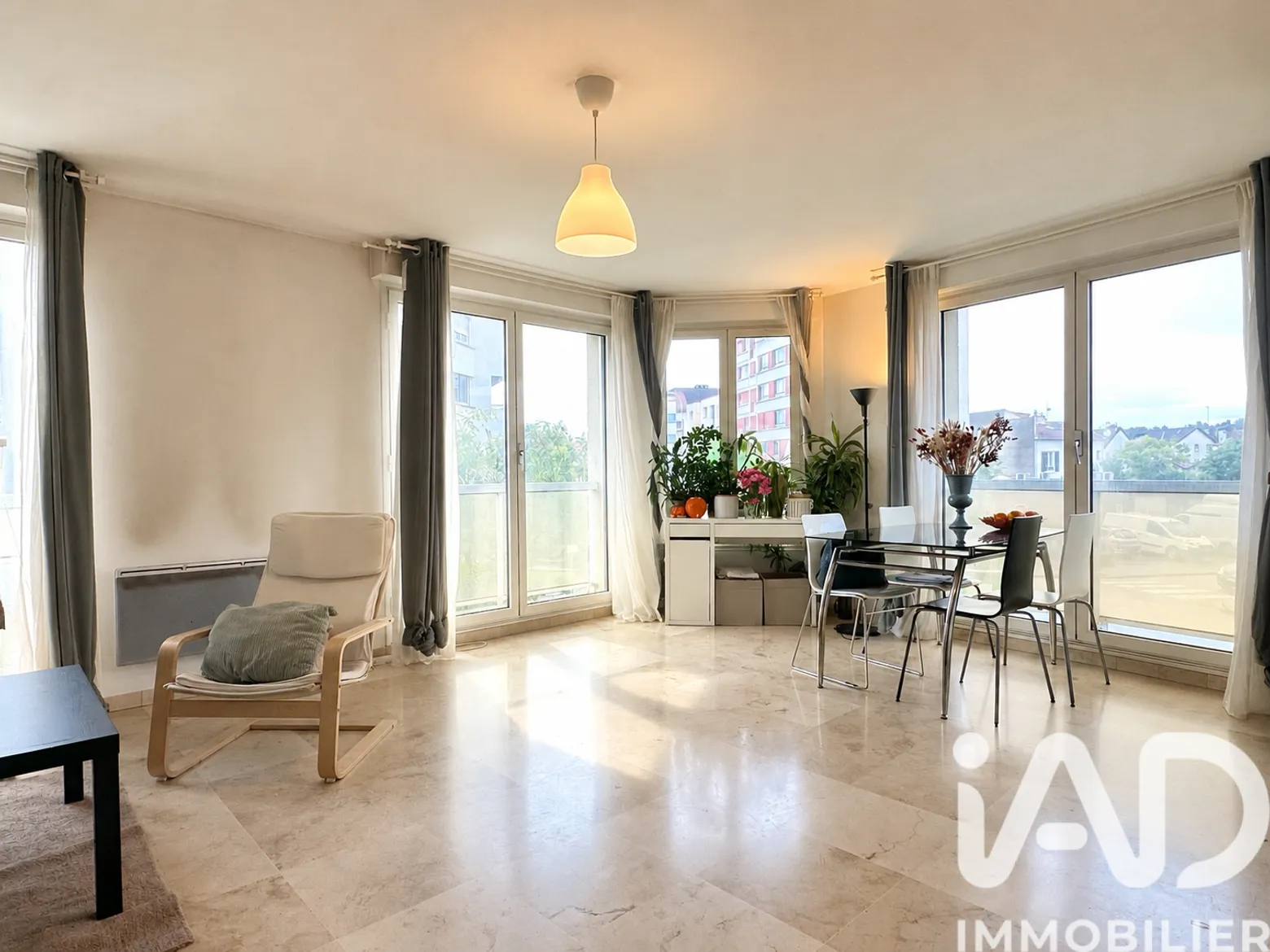 Vente appartement à Villemomble (93250) : appartement 3 pièces 67 m² - 2024295 — 2