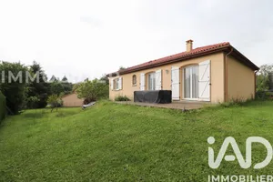 Maison à Chaptelat (87270)