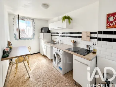 Apartment in Nîmes (30900)