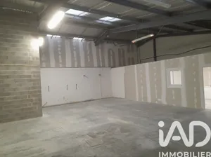 Immeuble à Mours-Saint-Eusèbe (26540)