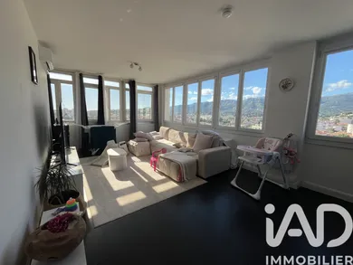 Apartment in Toulon (83200)