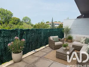 Apartment in Aix-en-Provence (13090)