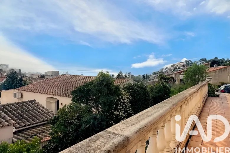 Maison 8 pièces 166 m² · à Marseille · 166 m² · 460 000 €