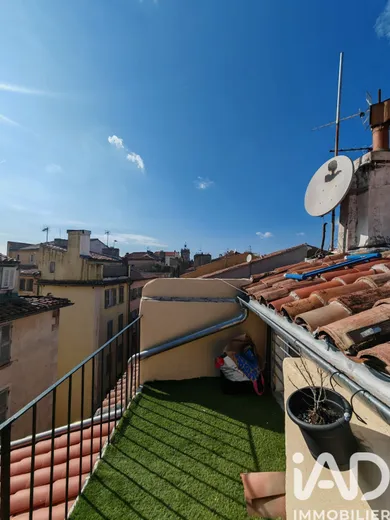 Apartment in Toulon (83000)