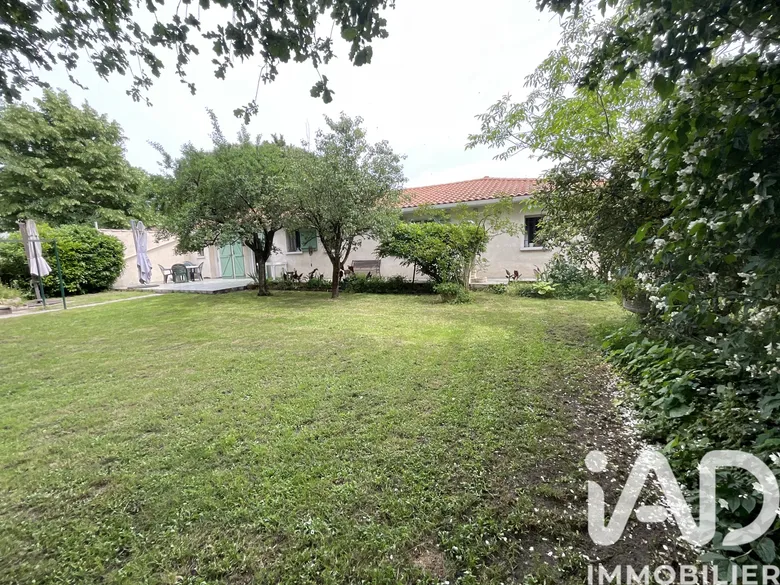 Maison 5 pièces 129 m² · à Le Pian-Médoc · 129 m² · 379 000 €