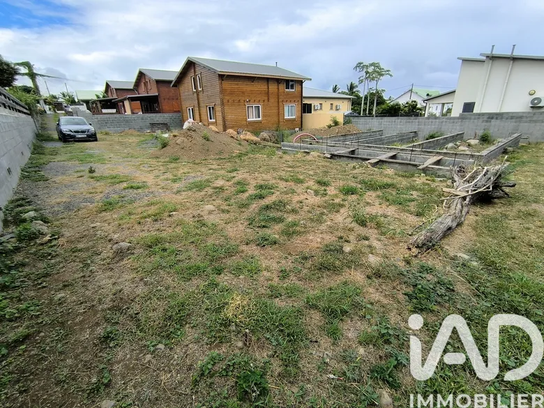 Terrain à Saint-Louis (97421) · 125 000 €
