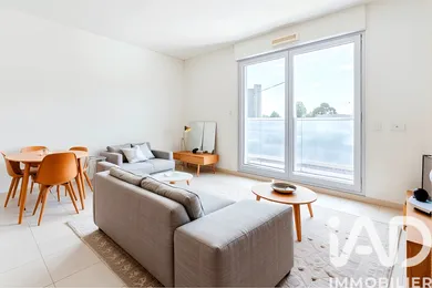 Apartment in Saint-Priest (69800)