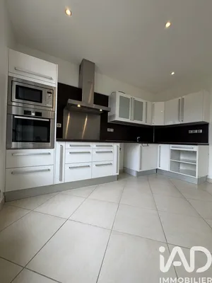 Apartment in Mitry-Mory (77290)