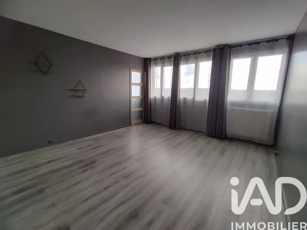 Appartement à Neuilly-sur-Marne (93330) photo 2
