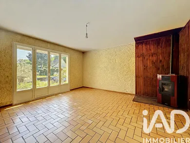 Pavillon à Courtenay (45320)