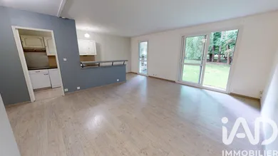 Appartement à Vaux-le-Pénil (77000)