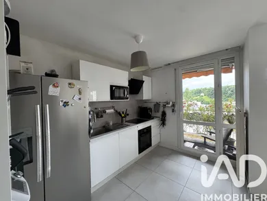 Apartment in Oullins (69600)