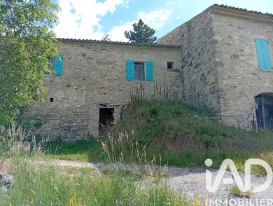 Domain in montauban sur l'ouveze (26170)