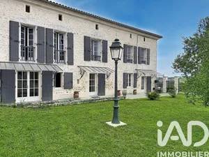 Park home in Vignolles (16300)